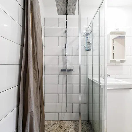 Est2p - Cozy 1 Bdr In - Very Quiet, Overlooking A Courtyard *